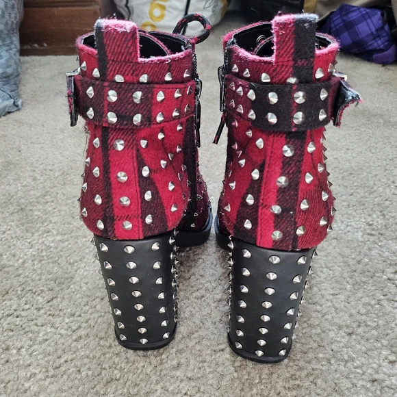 Gianni Bini Rhiannen Plaid Studded Chunky Lug Sole Booties SZ 8.5 - Picture 5 of 8